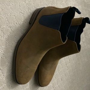 Men’s Cole Haan Suede boots. NEW, never worn.